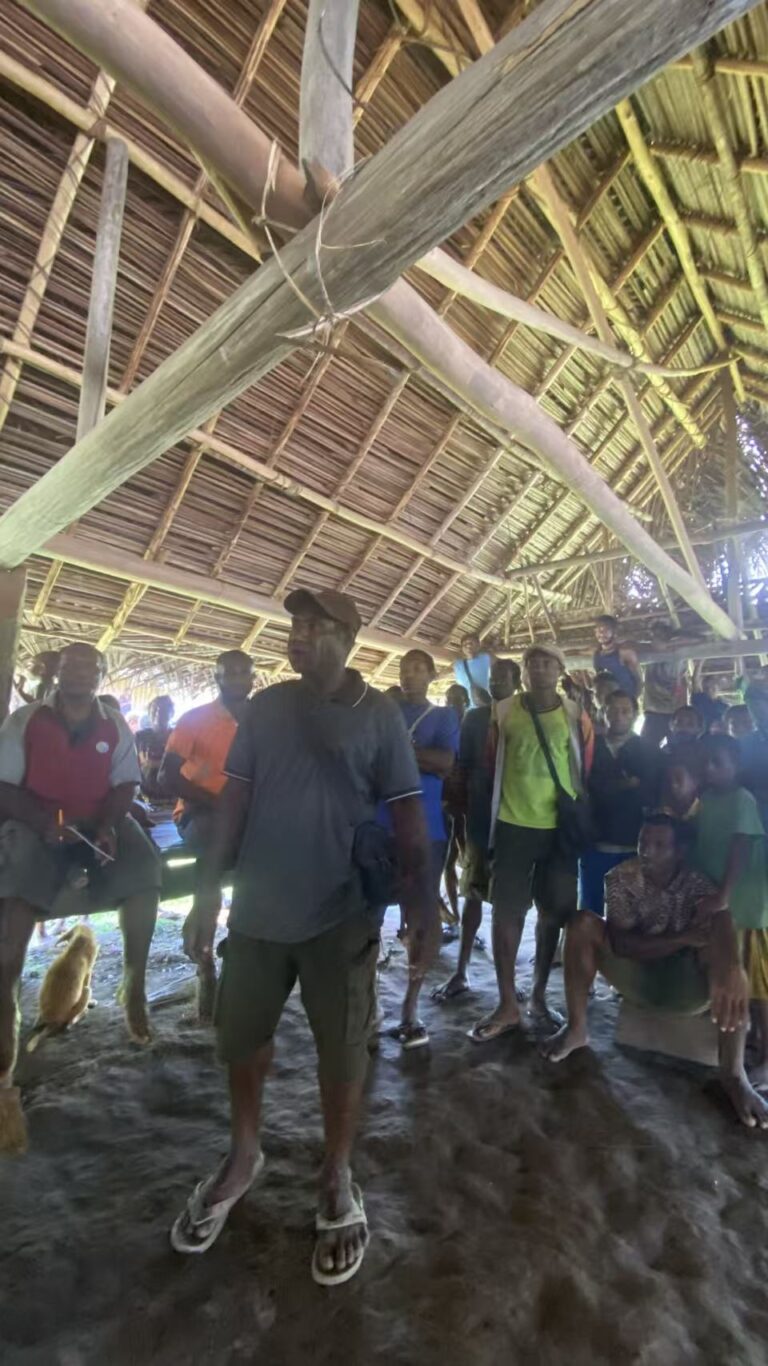 EL2931 比加鲁村土地主听证会现场
